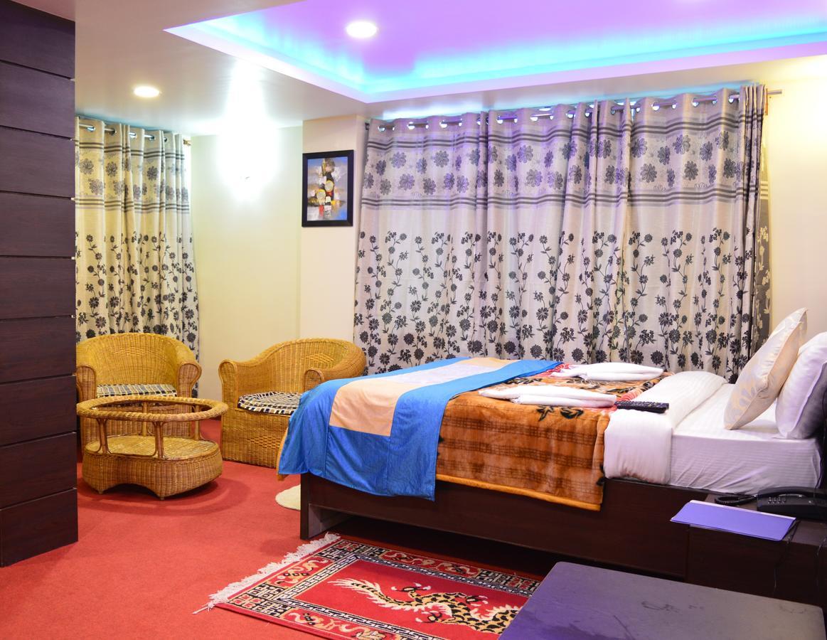 Golden Dolma Hotel Darjeeling  Buitenkant foto