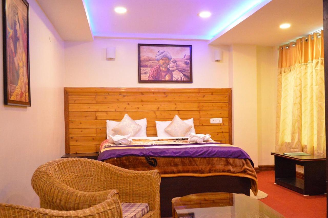 Golden Dolma Hotel Darjeeling  Buitenkant foto