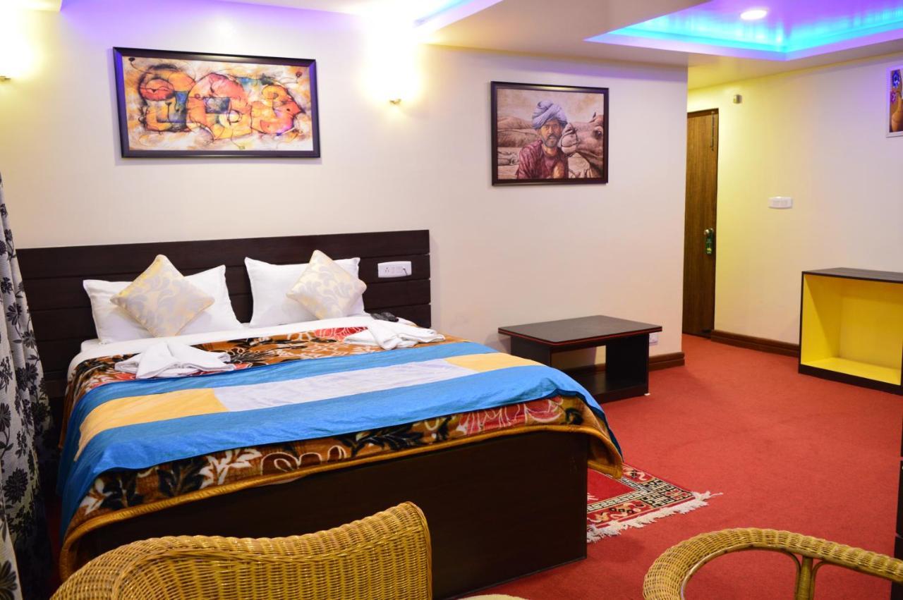 Golden Dolma Hotel Darjeeling  Buitenkant foto