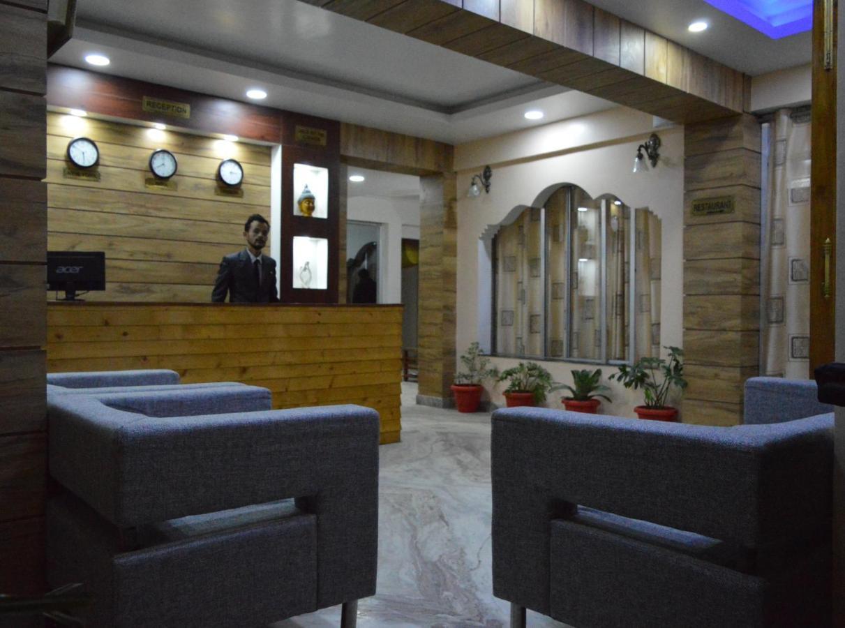 Golden Dolma Hotel Darjeeling  Buitenkant foto