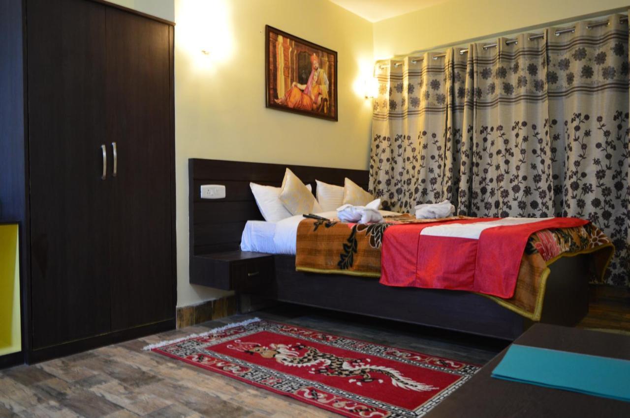 Golden Dolma Hotel Darjeeling  Buitenkant foto